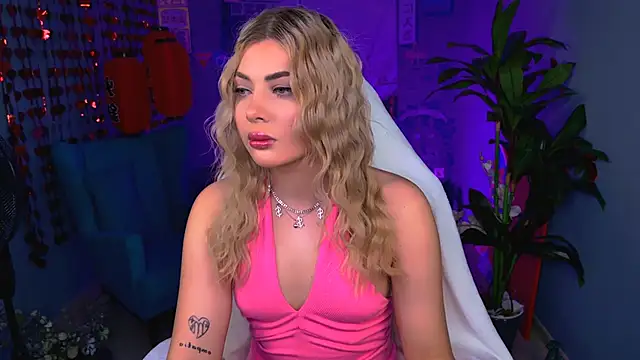 HyileyClark online show from 02.22.26