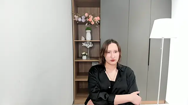 AngelicRinnert online show from 11.28.25