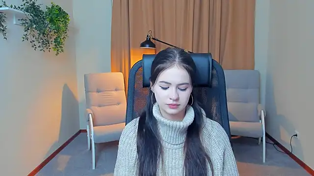 Snapshot of EvieWycoff chatting on 12.01.25 EvieWycoff online show from 12.01.25