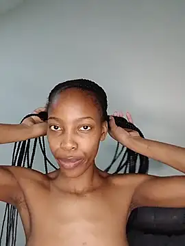 Snapshot of MsParisSmith chatting on 12.20.25 MsParisSmith online show from 12.20.25