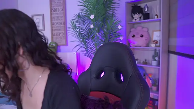 dakotaa 01 online show from 12.22.25