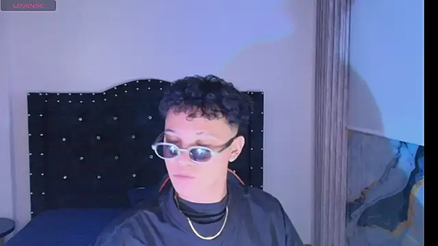 thian blakee online show from 11.30.25