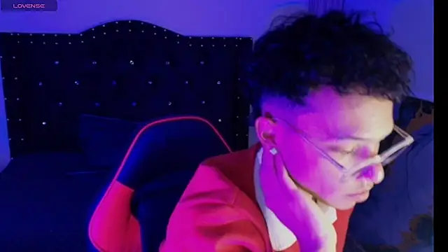 thian blakee online show from 12.01.25