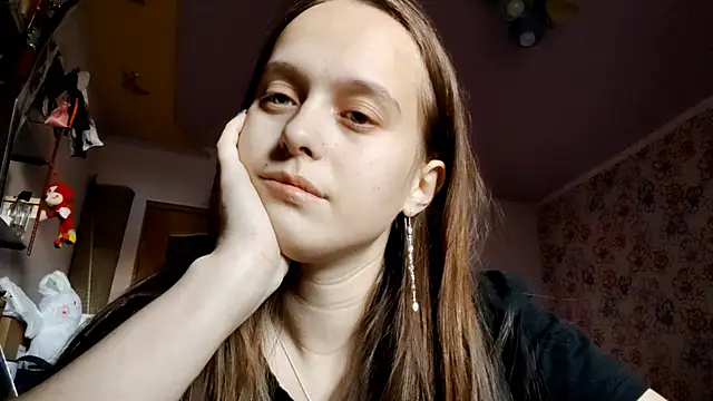 SophieHazely online show from 12.16.25