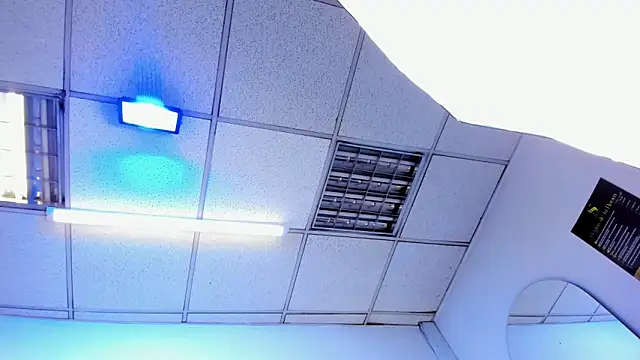 Alyssa Noah online show from 04.21.26