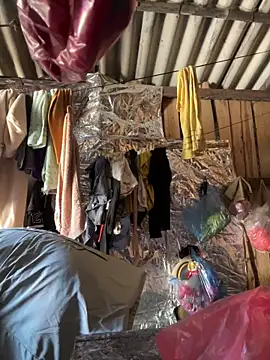 Snapshot of Thaoem chatting on 11.27.25 Thaoem online show from 11.27.25