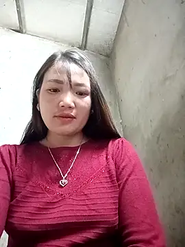 Snapshot of Maymayx2 chatting on 11.30.25 Maymayx2 online show from 11.30.25