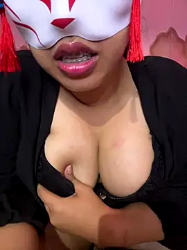 Julia Sari00 online show from 11.27.25