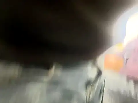 Snapshot of qiqi2000 chatting on 12.01.25 qiqi2000 online show from 12.01.25