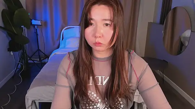 spicy pie  online show from 11.28.25