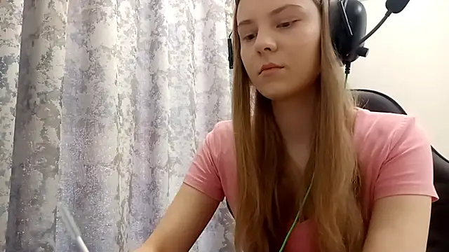 CrackShirker online show from 12.17.25