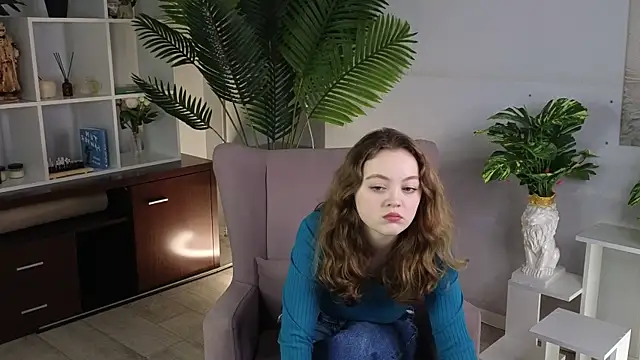 Snapshot of MarilynDibartolo chatting on 11.30.25 MarilynDibartolo online show from 11.30.25