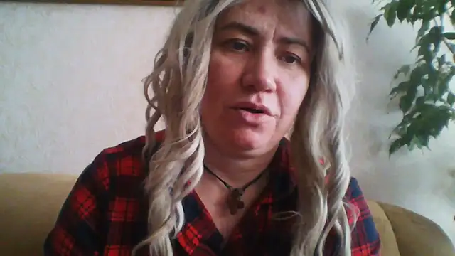 Snapshot of ClaireShannon chatting on 01.16.26 ClaireShannon online show from 01.16.26