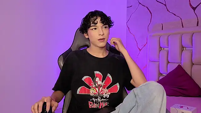 SthepanodiMonaco online show from 02.13.26