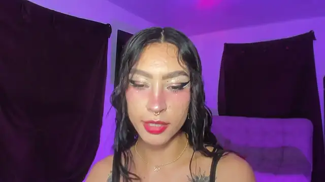 Snapshot of Ounla_Sweet chatting on 05.24.26 Ounla Sweet online show from 05.24.26