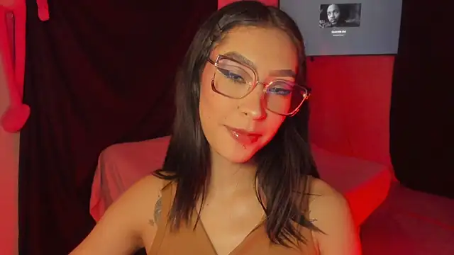 Snapshot of Ounla_Sweet chatting on 07.14.26 Ounla Sweet online show from 07.14.26