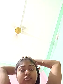 Snapshot of Cute_diya023 chatting on 04.01.26 Cute diya023 online show from 04.01.26