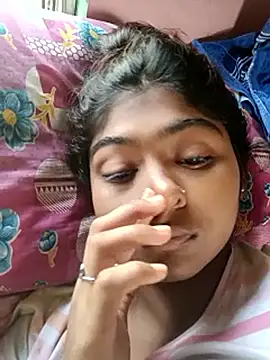 Snapshot of Cute_diya023 chatting on 04.10.26 Cute diya023 online show from 04.10.26