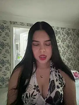 Snapshot of sweet_ruby_ chatting on 05.25.26 sweet ruby online show from 05.25.26