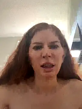 Snapshot of redheadangel_5 chatting on 11.28.25 redheadangel 5 online show from 11.28.25