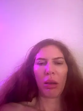 Snapshot of redheadangel_5 chatting on 11.29.25 redheadangel 5 online show from 11.29.25