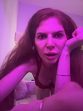 Snapshot of redheadangel_5 chatting on 12.01.25 redheadangel 5 online show from 12.01.25