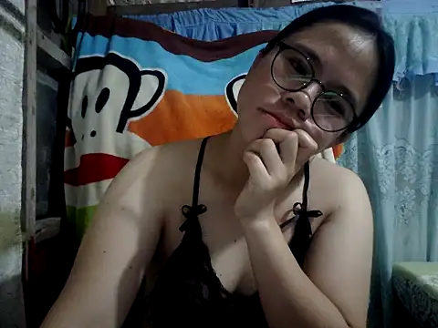 Snapshot of xxdreamgirl69 chatting on 04.23.26 xxdreamgirl69 online show from 04.23.26