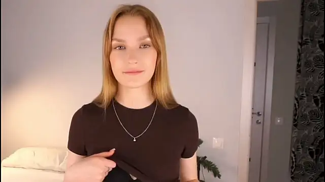 Snapshot of Spennsy_Hellen chatting on 01.09.26 Spennsy Hellen online show from 01.09.26