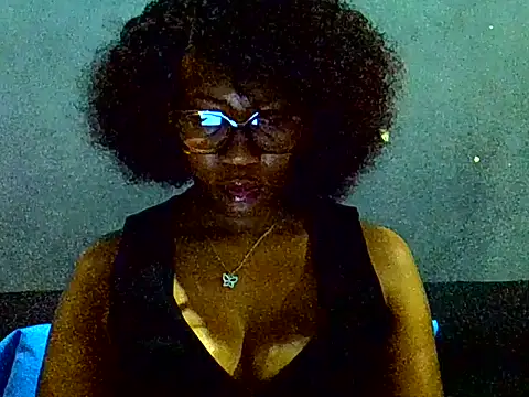 PreettyTee online show from 07.17.26