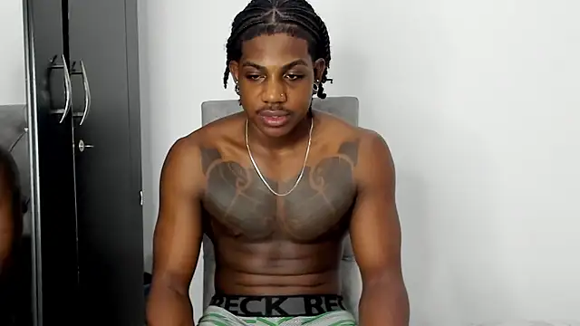 Snapshot of Darktemp_ chatting on 02.11.26 Darktemp online show from 02.11.26