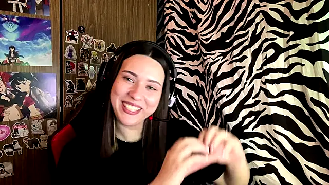 Snapshot of AngeliqueSulima chatting on 12.02.25 AngeliqueSulima online show from 12.02.25