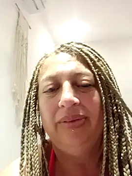 Snapshot of MilfArlet chatting on 03.28.26 MilfArlet online show from 03.28.26