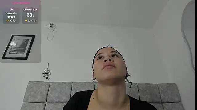 sofiia smith  online show from 01.12.26