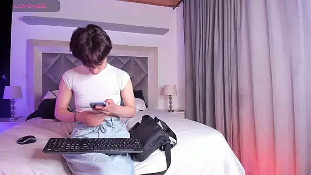 Brenda Tina online show from 12.19.25