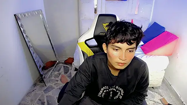 Green XoX online show from 01.11.26