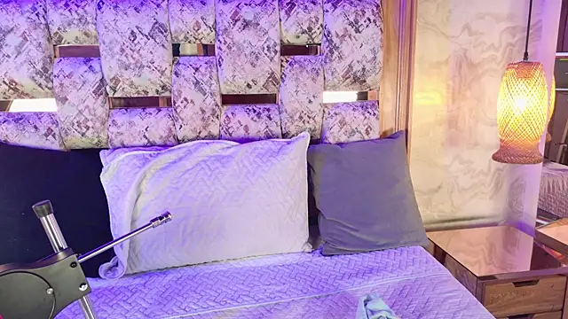 emily dempsey online show from 01.12.26