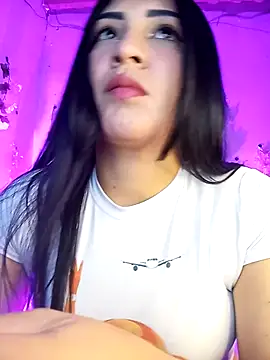 Snapshot of Emy_cutee chatting on 02.12.26 Emy cutee online show from 02.12.26