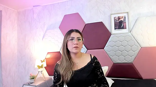 AriaRous online show from 04.23.26