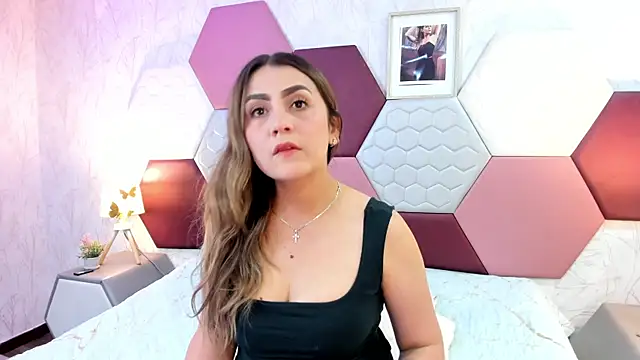 AriaRous online show from 04.25.26