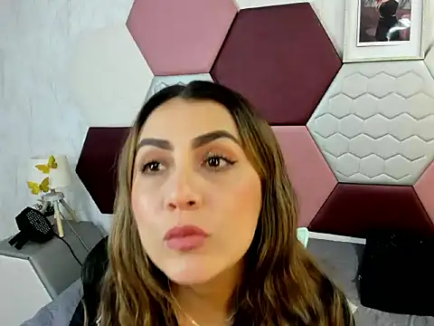 Snapshot of AriaRous chatting on 05.05.26 AriaRous online show from 05.05.26