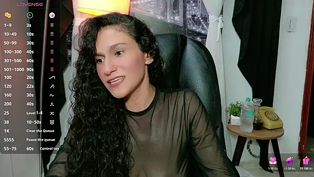 Snapshot of violeta_0426 chatting on 12.18.25 violeta 0426 online show from 12.18.25