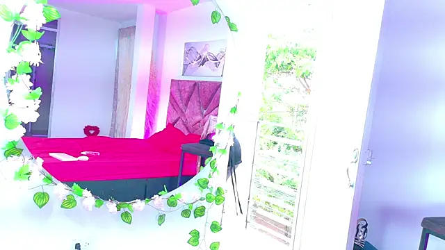 ZahhyGrey online show from 04.04.26