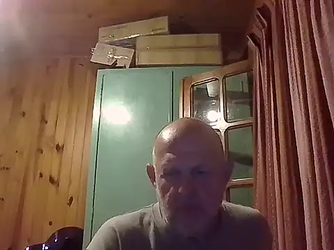 Snapshot of homoX1 chatting on 12.01.25 homoX1 online show from 12.01.25