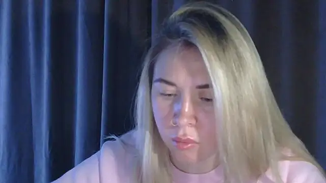 Nika Diva online show from 01.12.26