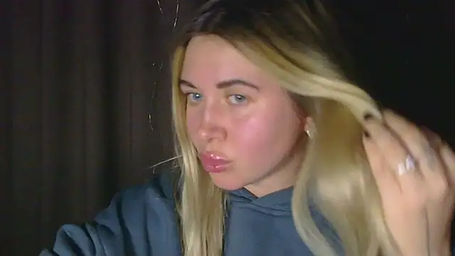 Nika Diva online show from 02.04.26