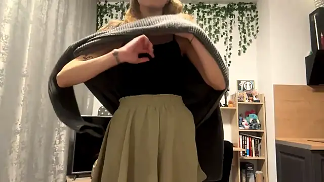  VlalV  online show from 12.01.25