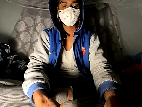 hunterboy2001 online show from 11.30.25