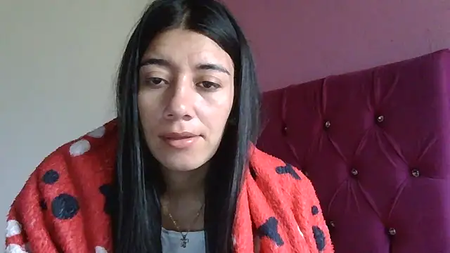 Snapshot of TaylorLove- chatting on 12.22.25 TaylorLove- online show from 12.22.25