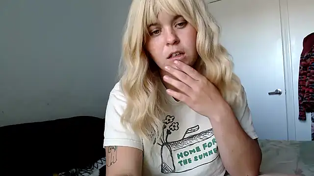 Snapshot of WattledFourth chatting on 01.10.26 WattledFourth online show from 01.10.26