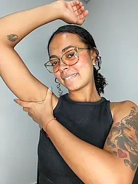 Snapshot of __VioletaHeaven__ chatting on 03.04.26 VioletaHeaven online show from 03.04.26